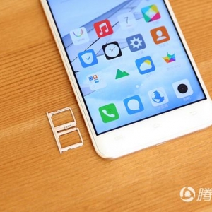 vivo Xplay5双曲面屏